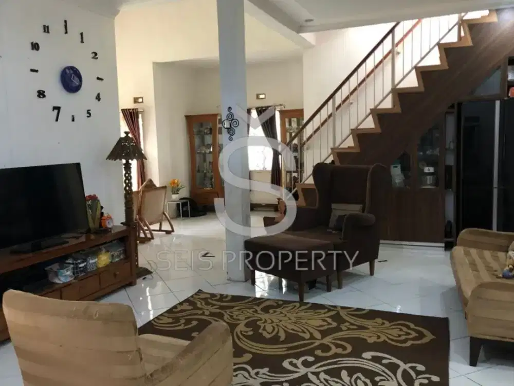 DIJUAL RUMAH TINGGAL ADIPURA SIAP HUNI DI BANDUNG.