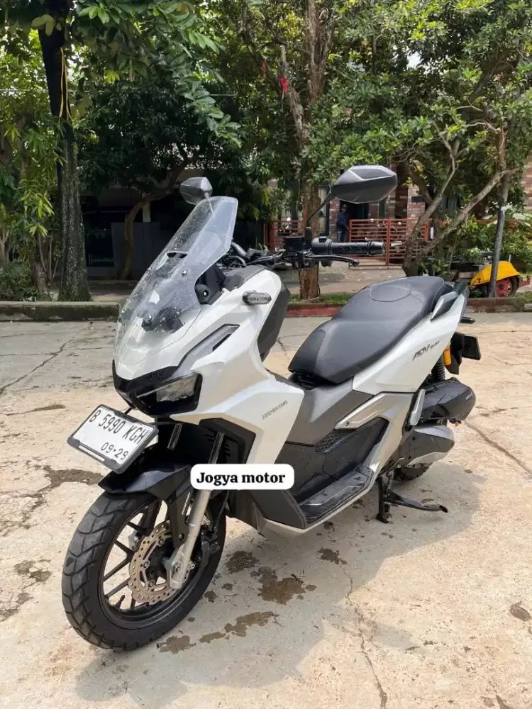 ADV 160 CBS TAHUN 2024