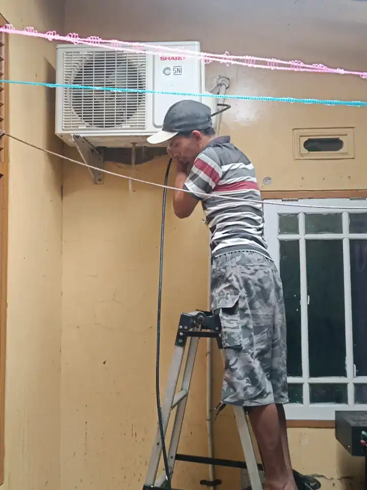 Spesialis AC, service ac rusak/cuci berkala AC