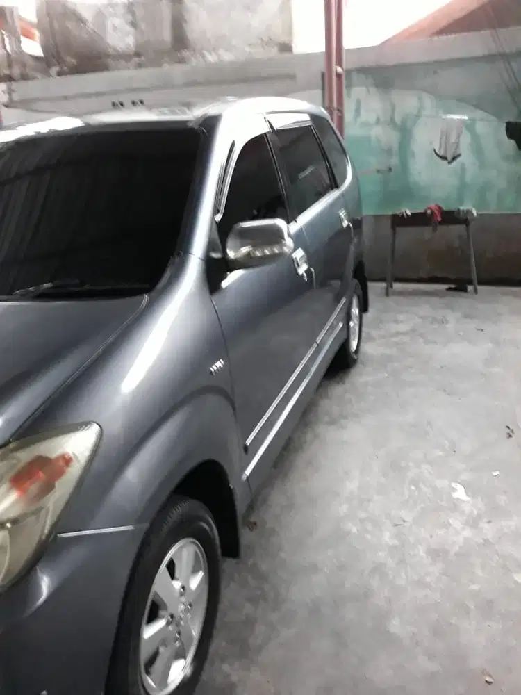 Toyota Avanza 2011 Bensin