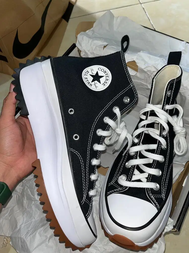 Converse star hike