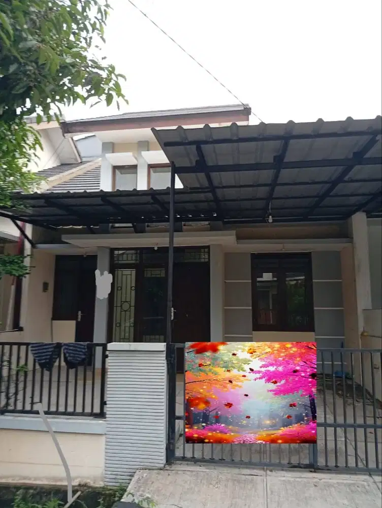 Dijual Rumah Bagus Lokasi Strategis di Kemang Pratama, Bekasi