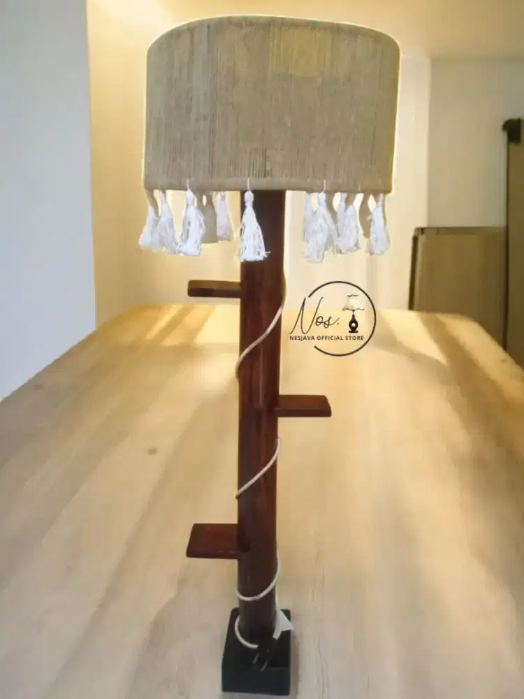 Lampu Hias Lantai Unik Batang Pohon - Kap Bambu Handmade Estetik