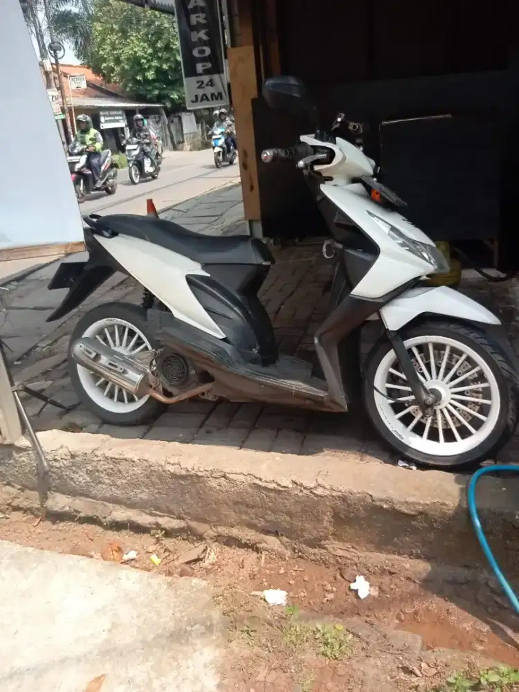 Jual santay tahun 2011