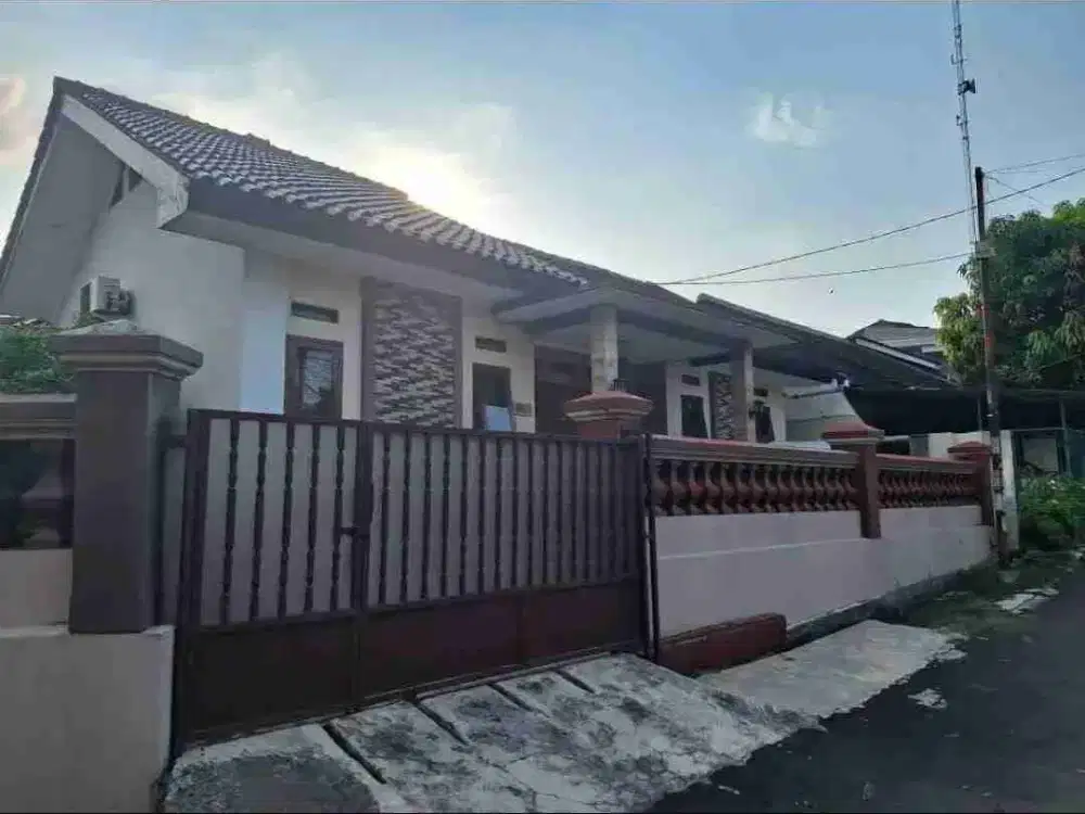 Rumah Tanah Luas di Pamulang Permai 1 Dekat Toll Pamulang Tangsel