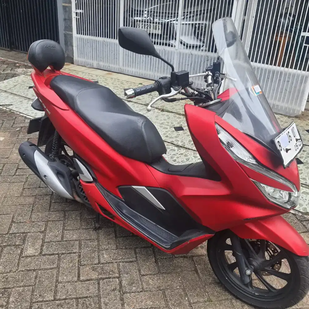 Honda PCX 150 Mulus KM sangat rendah 20,373. Tangan Pertama.