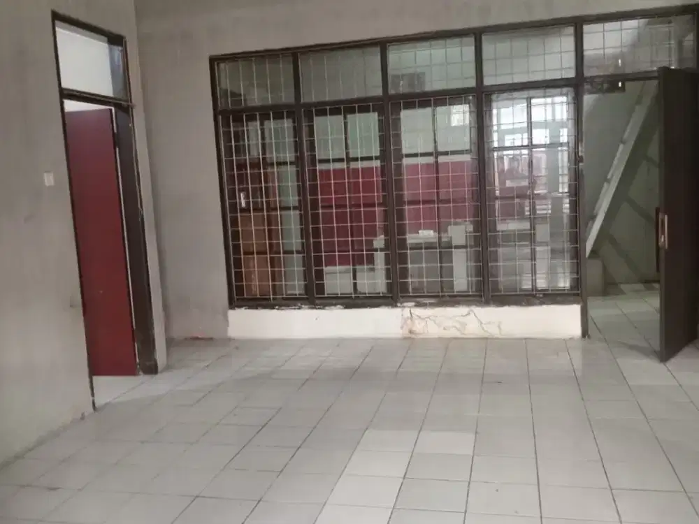 Disewa Rumah Strategis Blok Depan Taman Cibaduyut Indah