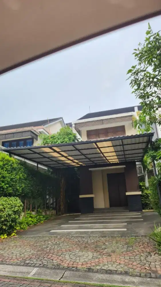 mirage the green bsd city dengan kolam renang