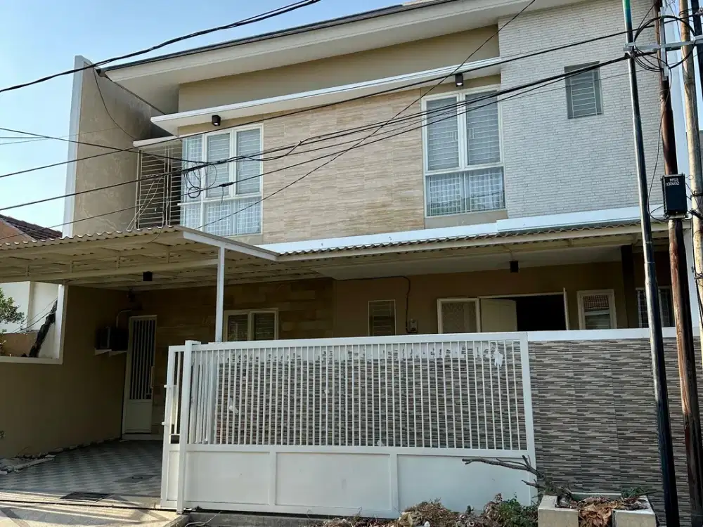 Rumah Baru dan Bonus Full Furnished dan Interior Mahal Manyar Kertoadi
