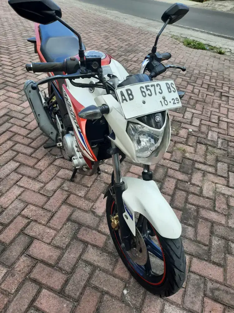 VIXION NVL 150 2014 MERAH PSJAK BARU BLN 10 SDH DIBAYAR JOGJA TERAWAT