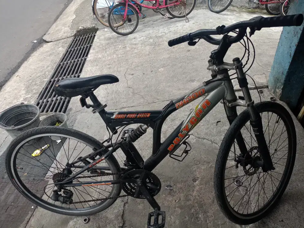 Sepeda Polygon DH200 Original 26 Inch