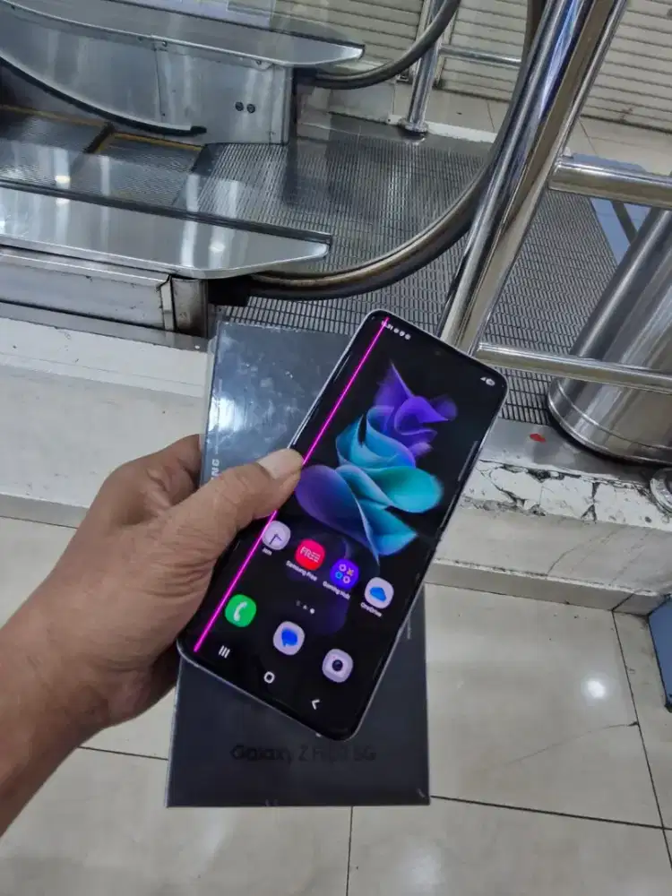 Samsung flip 3 5g 8/128 100%fungsi normal tanpa kendala
