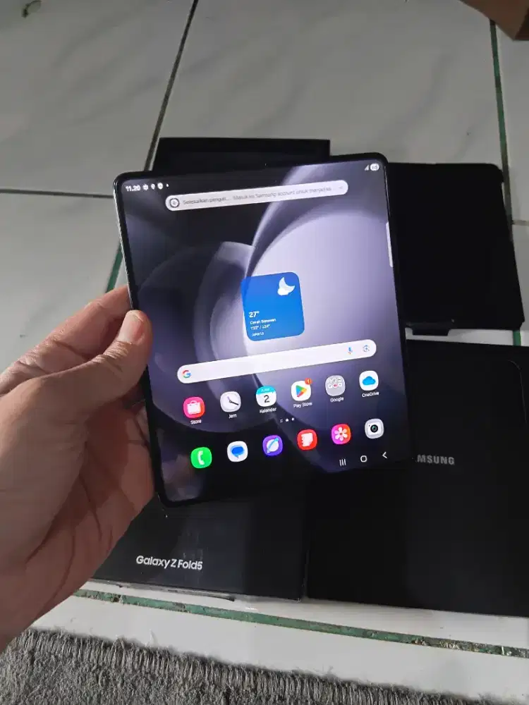 Samsung fold 5 256gb mulus standar pemakaian
