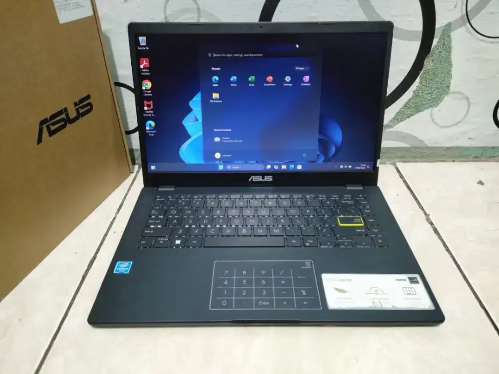 JUAL CEPET Laptop ASUS Like New ASUS E410M -SSD 256GB -4GB -MULUS