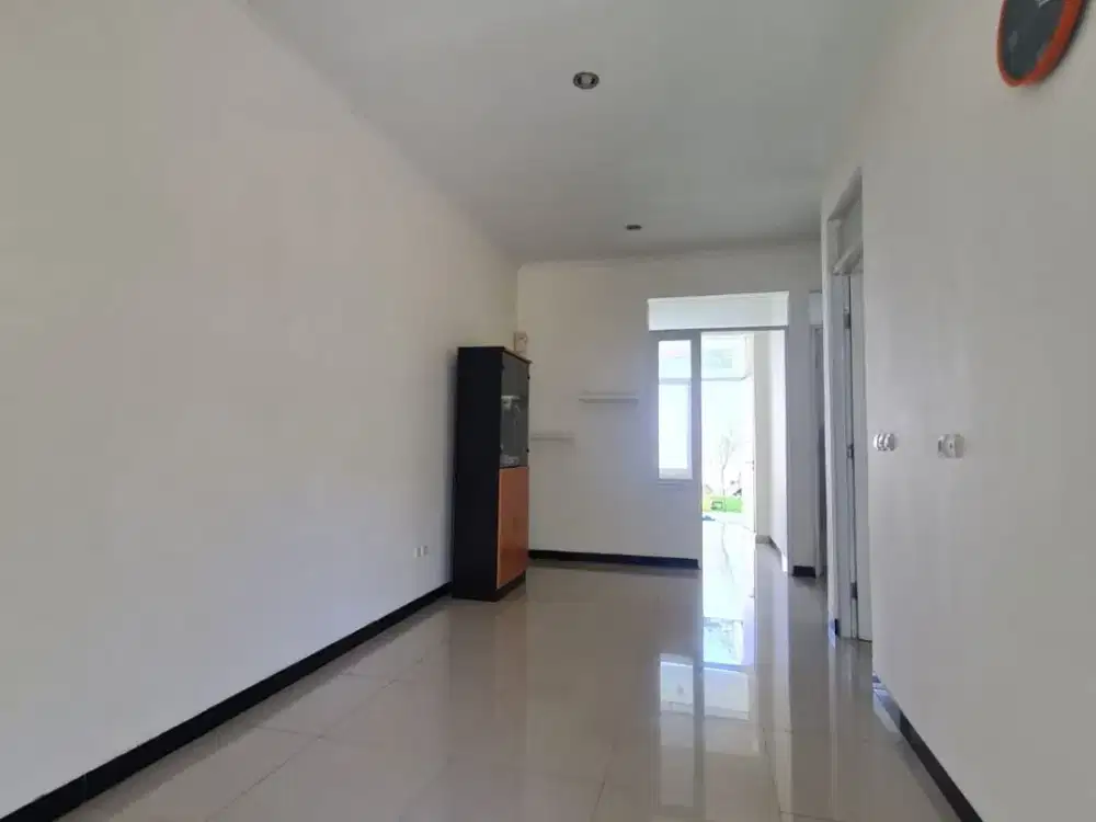 Rumah Minimalis Modern Murah Terawat di Taman Kopo Indah III