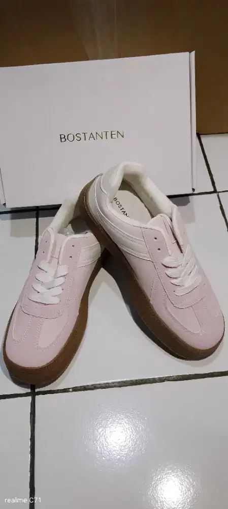 Sepatu Perempuan. Merk BOSTANTEN size 39