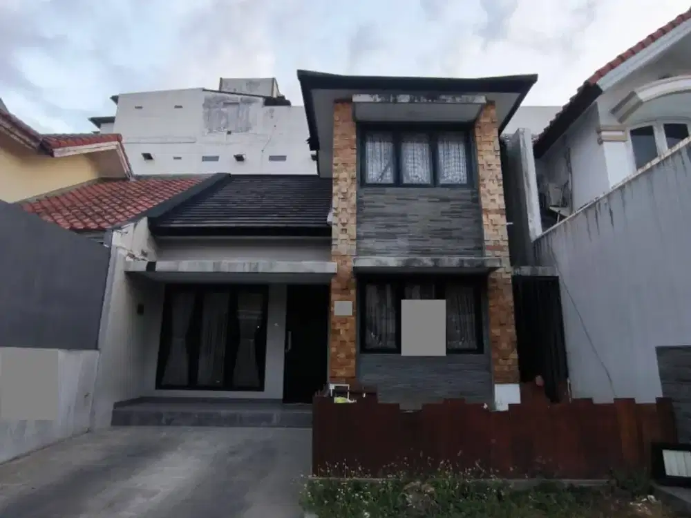 Siap Huni Rumah Villa Valensia Surabaya Barat