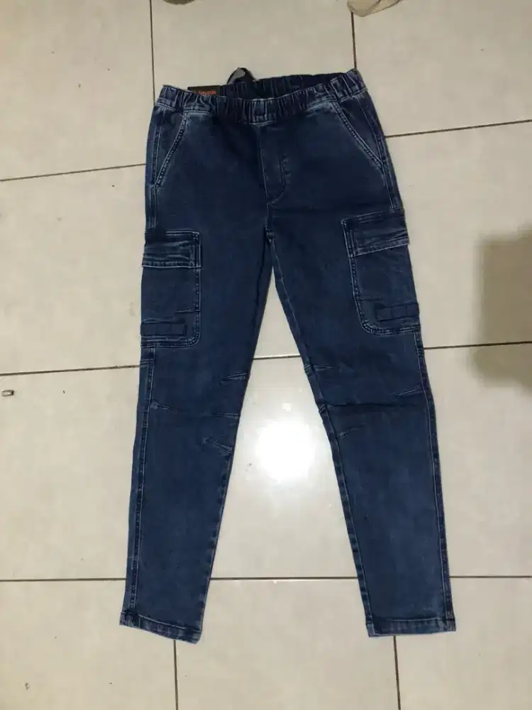 celana denim nevada