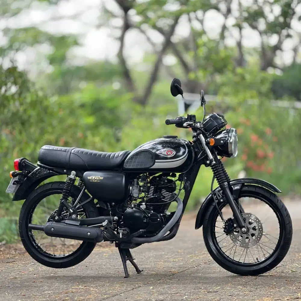 KAWASAKI W175 SE HITAM 2019 KM 11K PAJAK PANJANG SIAP GAS