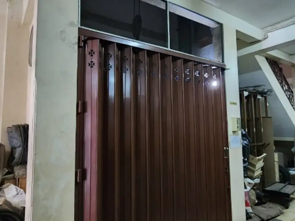 Butuh SegeraJual Ruko Kedungdoro Nol Jalan Siap Huni