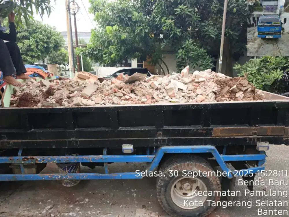 Jasa pengurugan dan buang puing