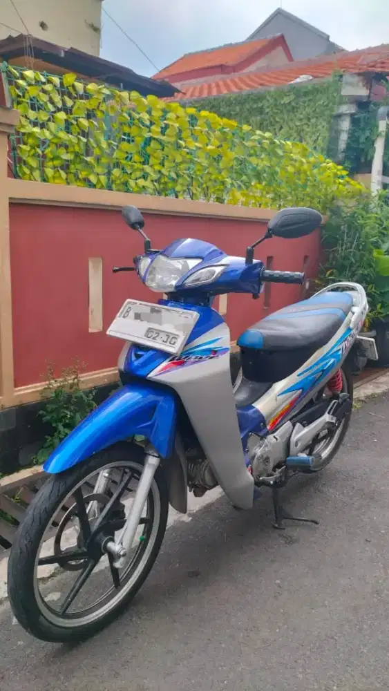 HONDA KHARISMA BIRU