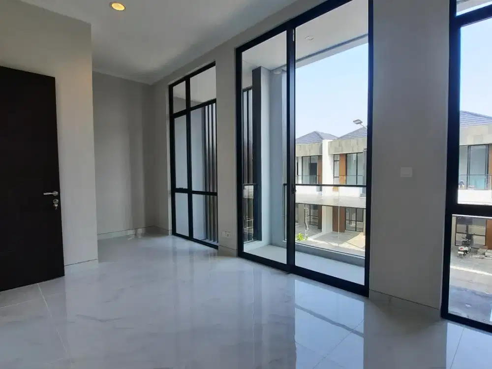 Disewakan Rumah Kuningan Village PIK2 - 3BR, Blkg China Town, Furnish
