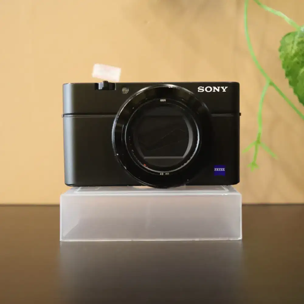 Camera Sony Cybershot RX100 Mark iii. Good Condition