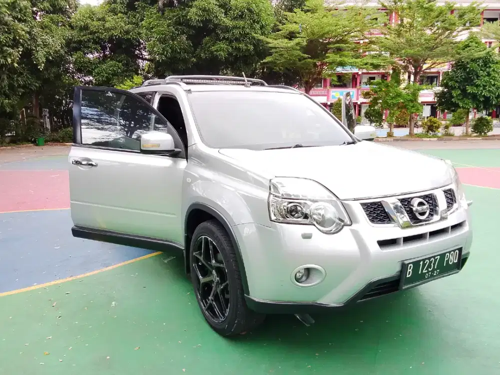 nissan xtrail st 2.5 AT mulus rawatan