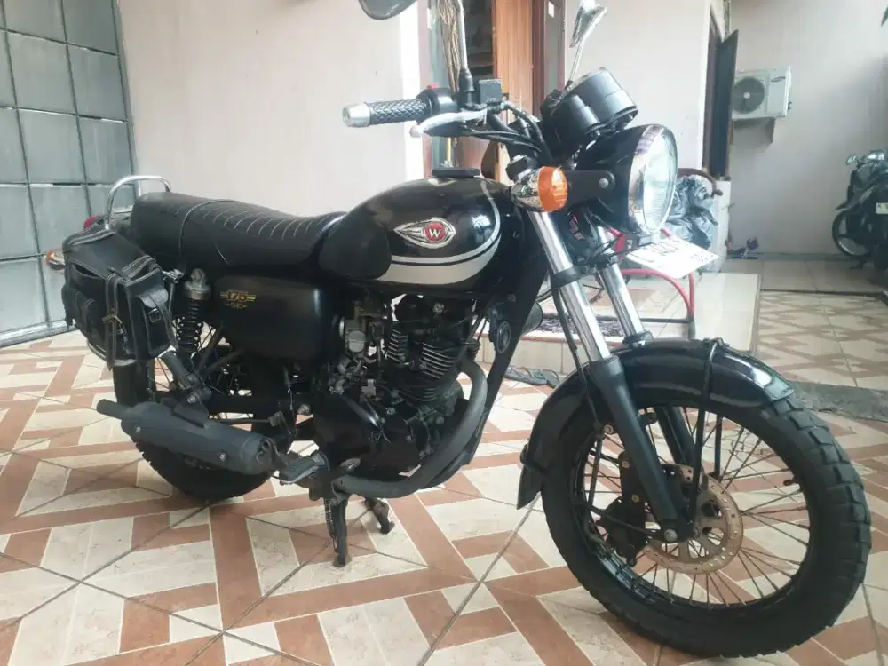 W175 SE 2019 istimewa