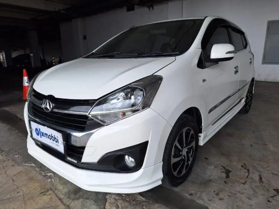 DP 5% Daihatsu Ayla 1.2 R Deluxe Bensin-AT 2018 ERMS