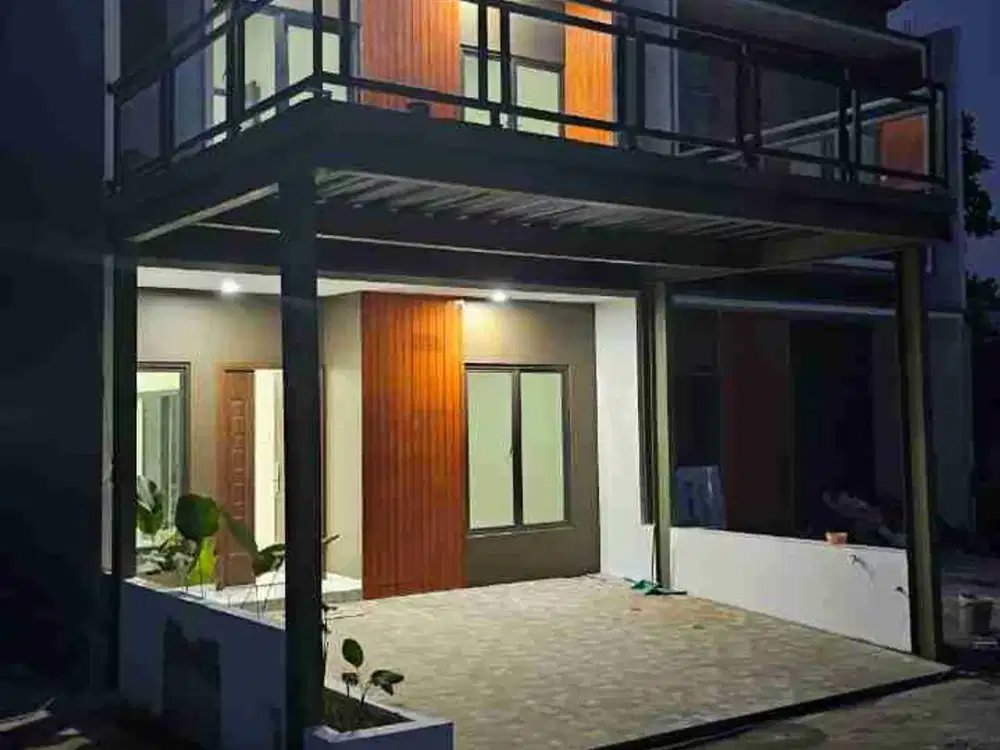 Townhouse Jatiwarna Amata Residence
