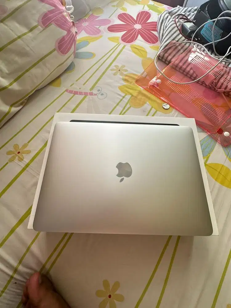 Macbook Pro M2 256 GB/RAM 8 GB EX INDO