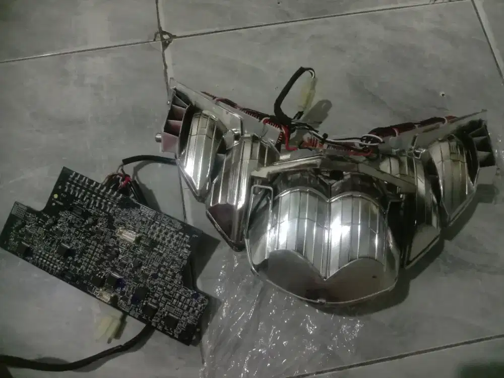 Refrektor lampu PCX 160