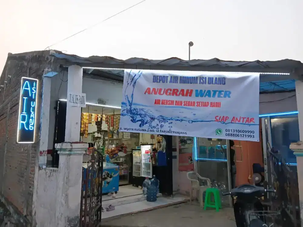 ISI ULANG AIR MINUM, AQUA DAN LE MINERALE