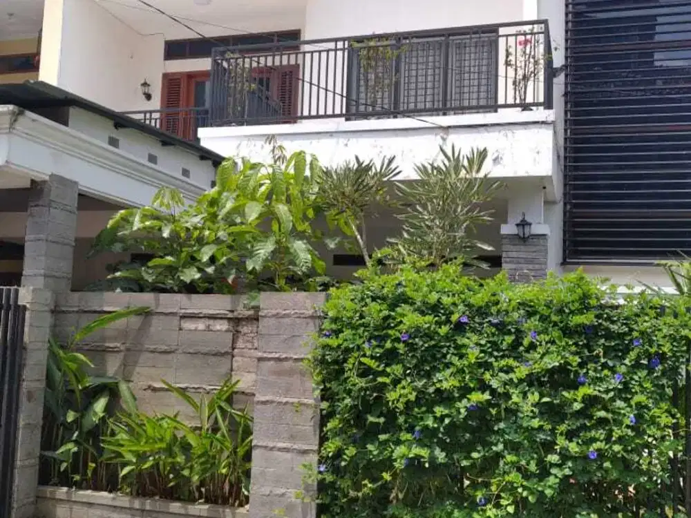 Dijual rumah one gate system Gegerkalong-Setiabudi Bandung Full furnis