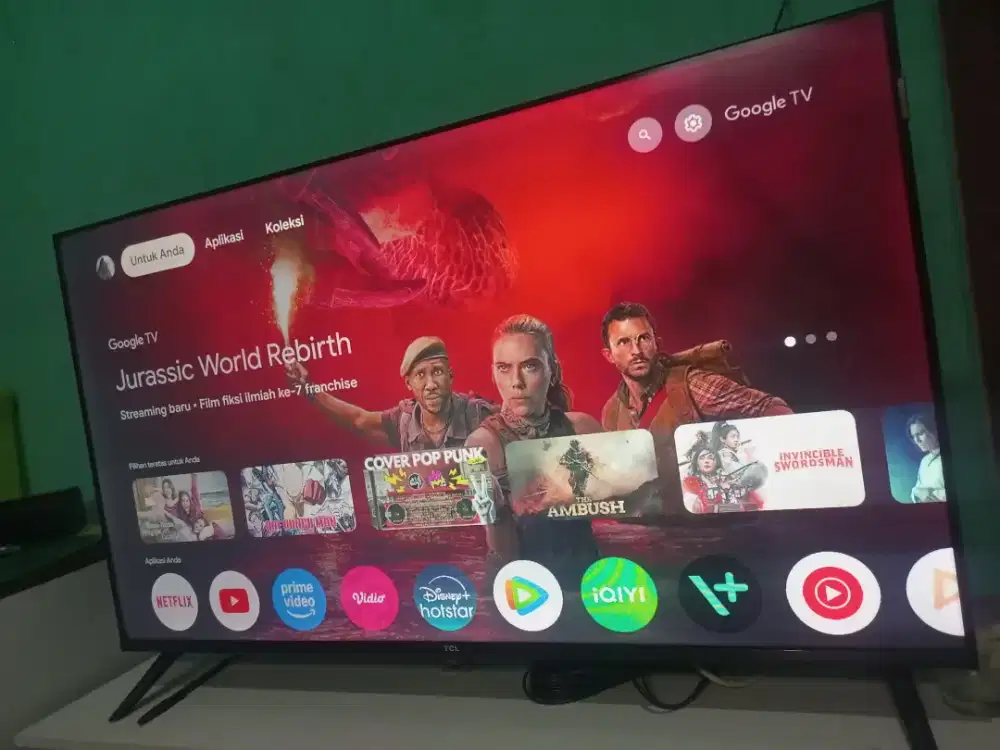 TCL 40inc FHD QLED Smart google tv