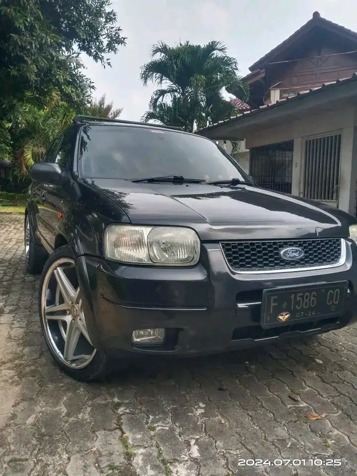 Ford Escape 2004 Bensin