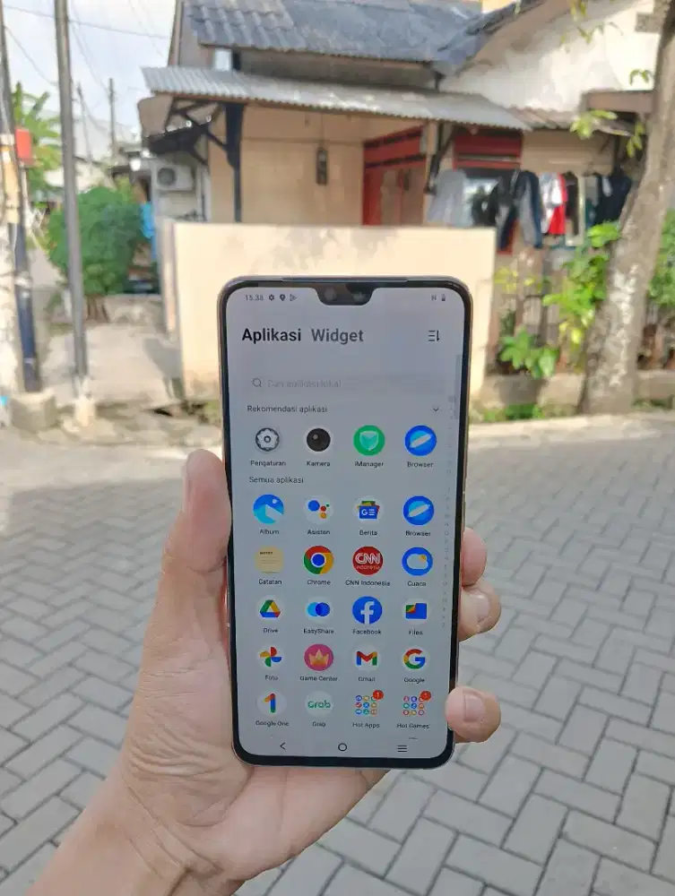 vivo v23 5G ram 8+8/128gb Like New