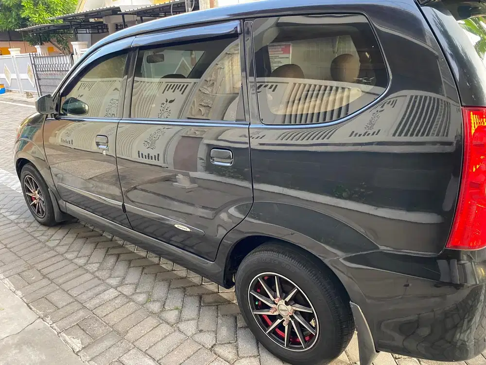 Daihatsu Xenia 2010 Bensin
