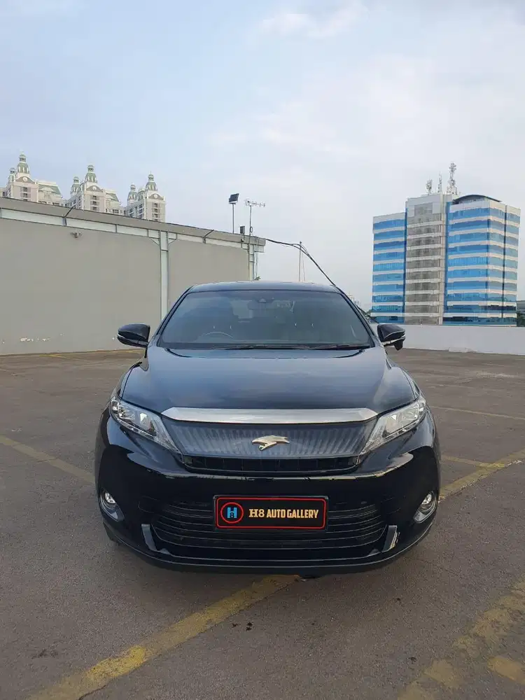 TOYOTA HARRIER 2015