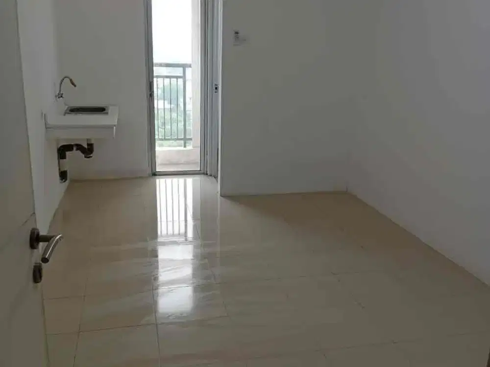 Unit Terbatas! Studio Kosongan Tower Geranium Apartemen Bassura City
