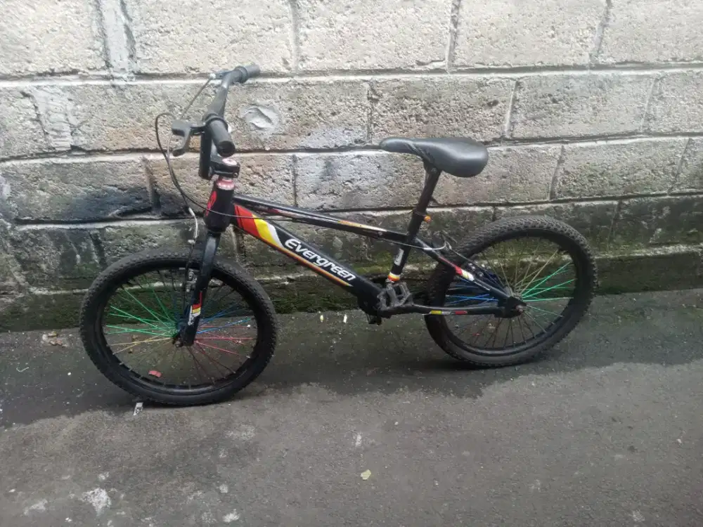 Sepeda BMX ukuran 20