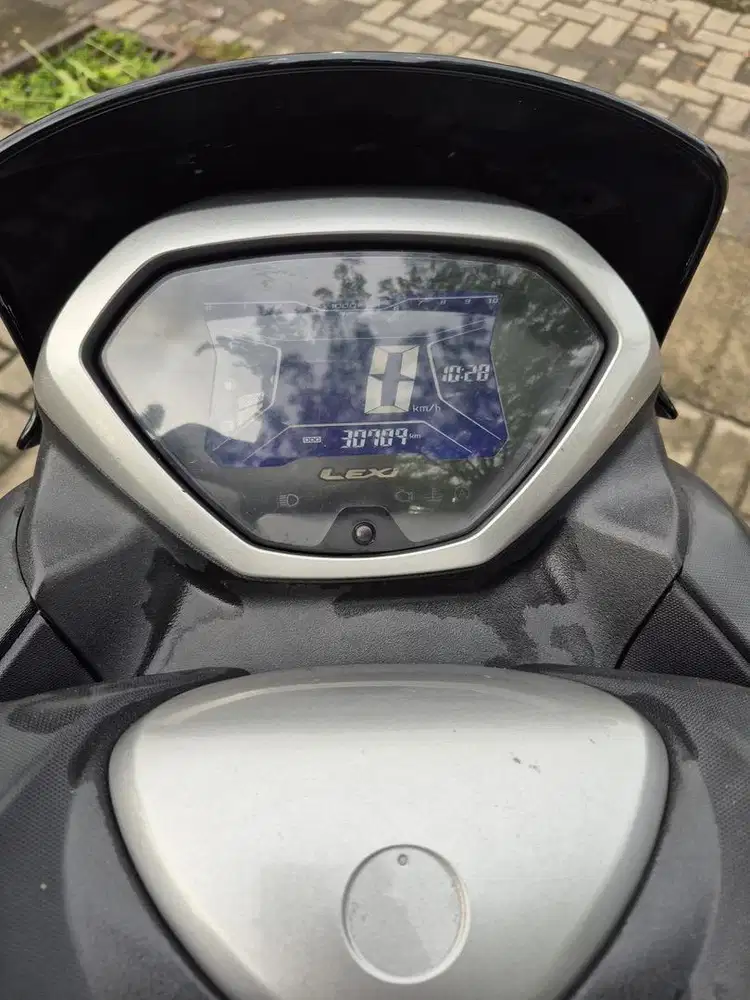 Dijual yamaha lexi tahun 2019 nik 2018 pajak hidup panjang