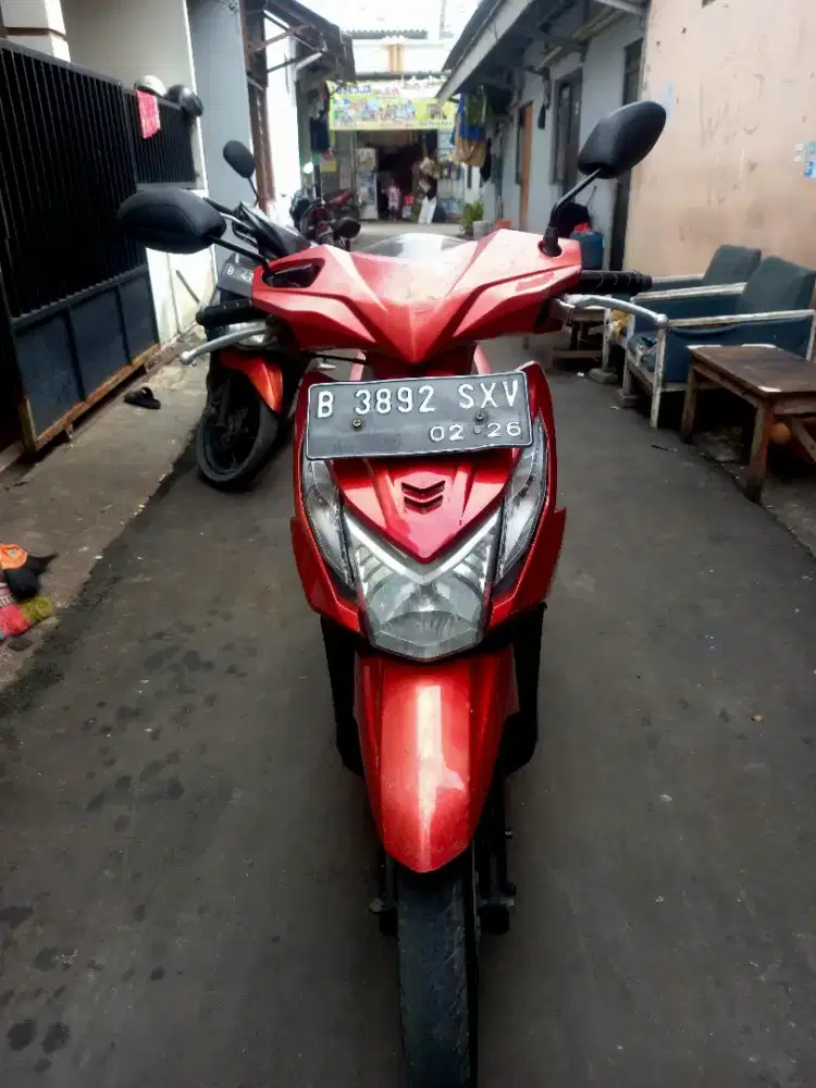 honda beat 2014 merah