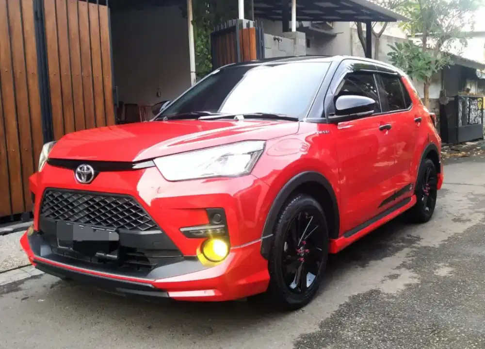 Raize 1.0 Turbo TSS  (Tipe Tertinggi) 2021