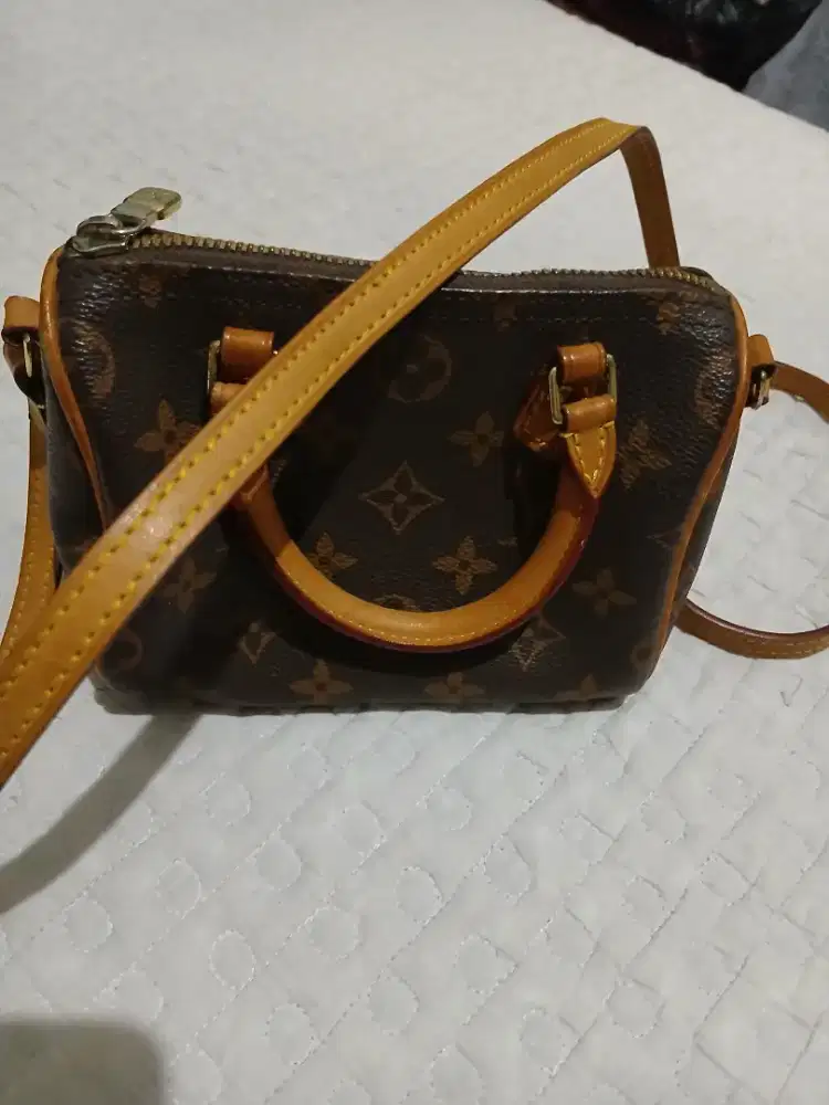 Jual tas trifth LV mini