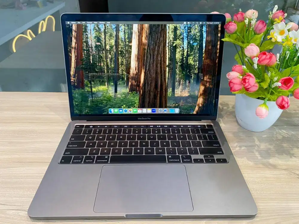 Macbook Pro 2020 Core i7 13 inch RAM 16GB/512GB Siap Kerja, Mulus & Be