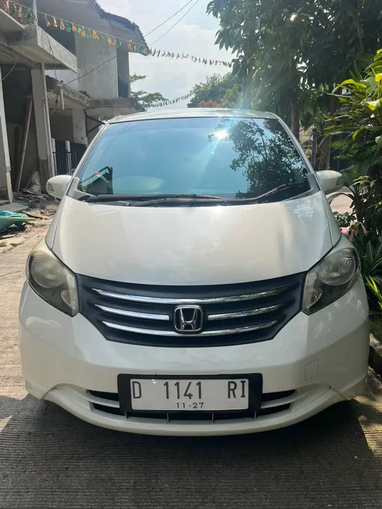 Honda Freed 2012 Bensin