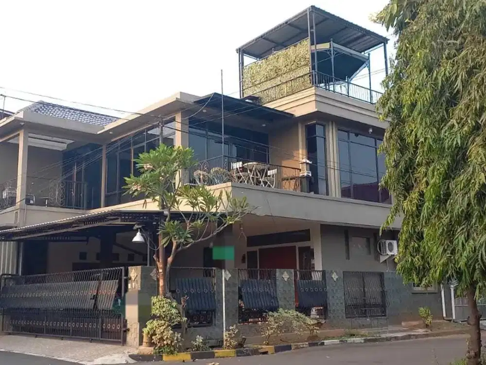Rumah Hoek 2,5 Lantai LT. 235  Bebas Banjir Di Duta Harapan Bekasi